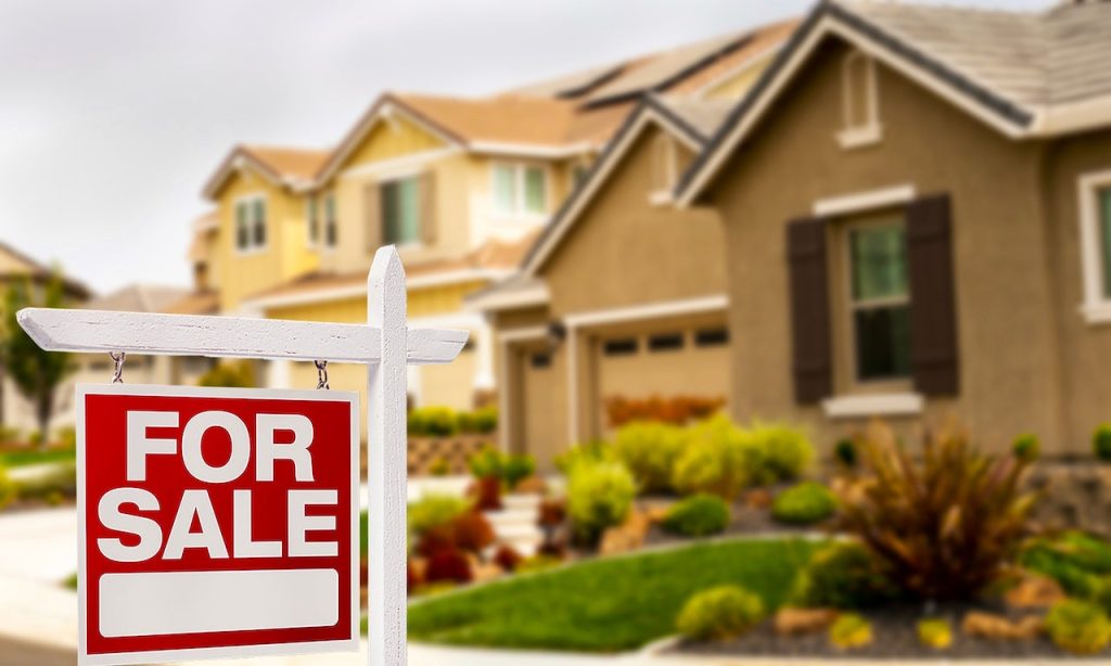 From Listing to Closing: Selling Your Home with Confidence